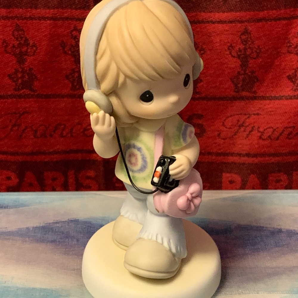 Precious moments Carry a song in your heart